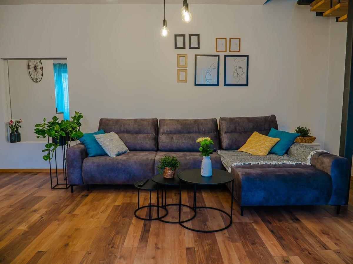 Apartmani Dora & Luka Rijeka Exteriör bild