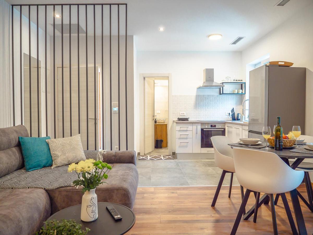Apartmani Dora & Luka Rijeka Exteriör bild