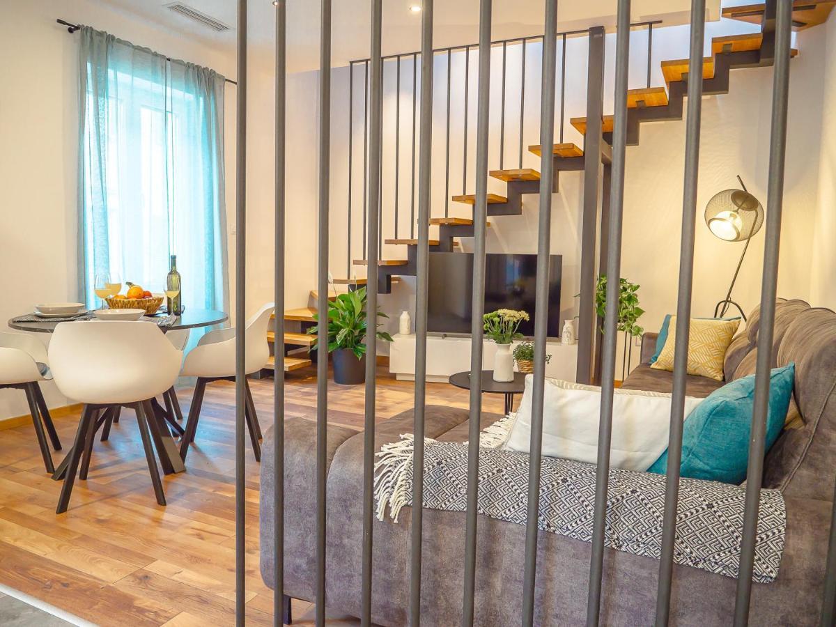 Apartmani Dora & Luka Rijeka Exteriör bild