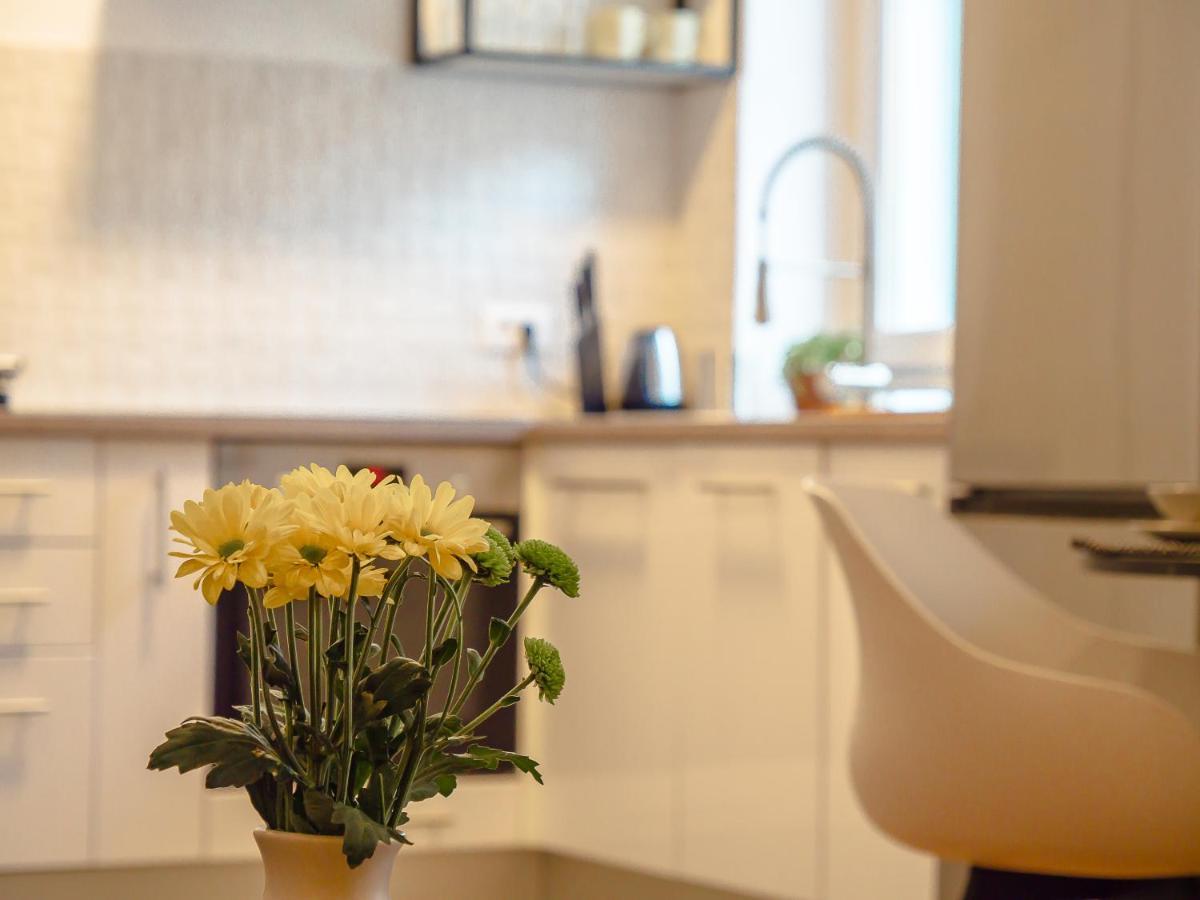Apartmani Dora & Luka Rijeka Exteriör bild